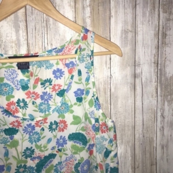 French Connection Floral Sleeveless Blouse - Picture 4 of 4